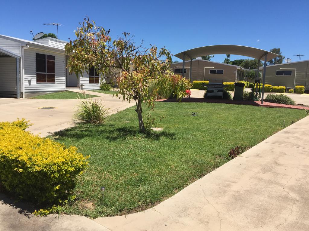 Springsure Overlander Motel المظهر الخارجي الصورة